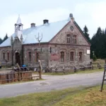 Bývalá sklářská huť Carlsthal, dnes turistické středisko Orle
