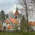 Kostel Krista Spasitele s farou