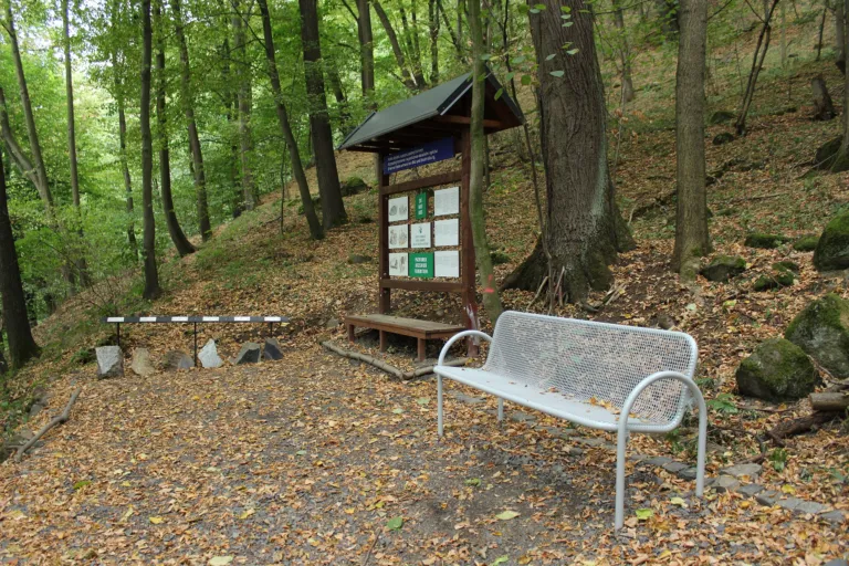 Frýdlant, Lesní naučná stezka, zastavení B