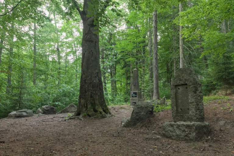 Háj hrdinů, Jablonecké Paseky