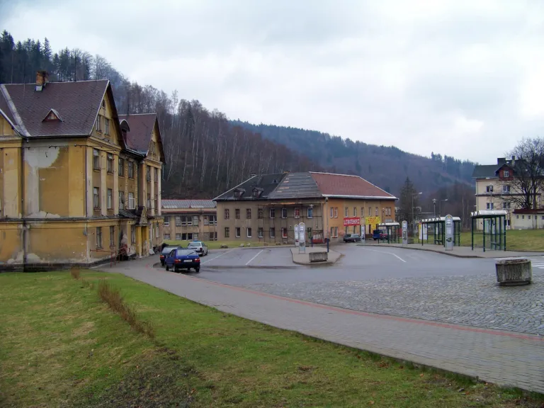Autobusové nádraží, Tanvald