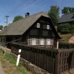 Nová Ves nad Popelkou, dům čp.100