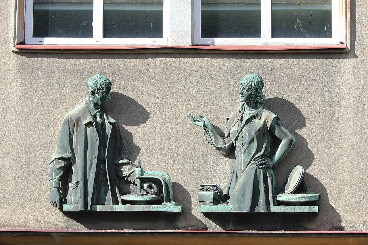 Reliéf Josefa Drahoňovského, Turnov